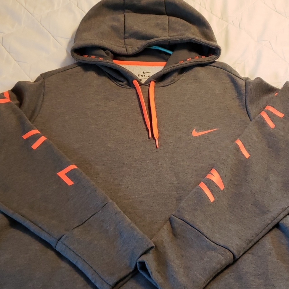 Nike drive fit sweater